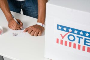 Iran war voting rights — Photo by Sora Shimazaki on Pexels