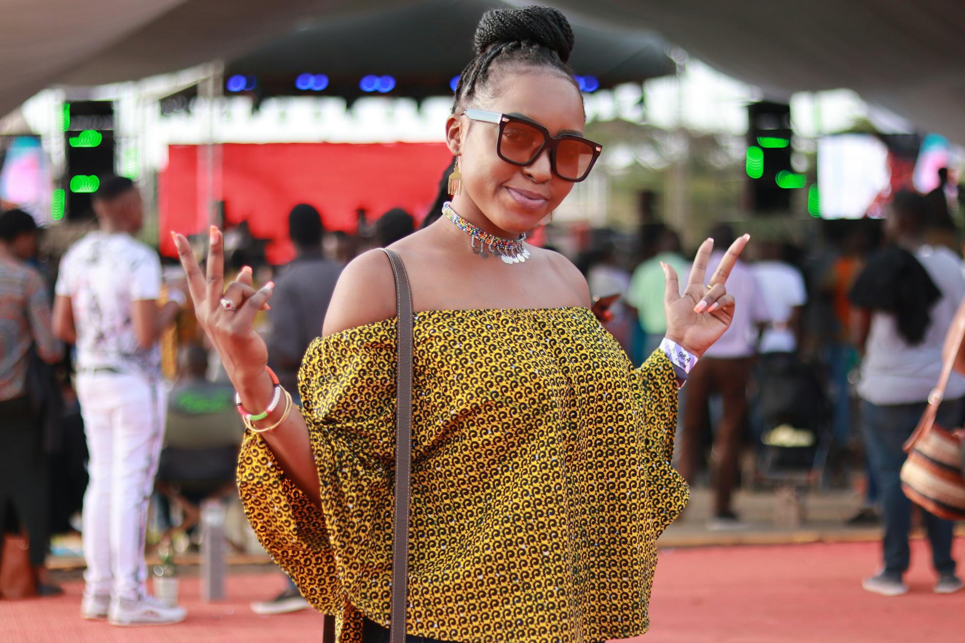 What Celebrities’ Outfits REALLY Say About Them: Psychologist Reveals Hidden Messages