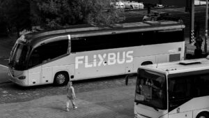 bus riders to — Photo by SHOX ART on Pexels
