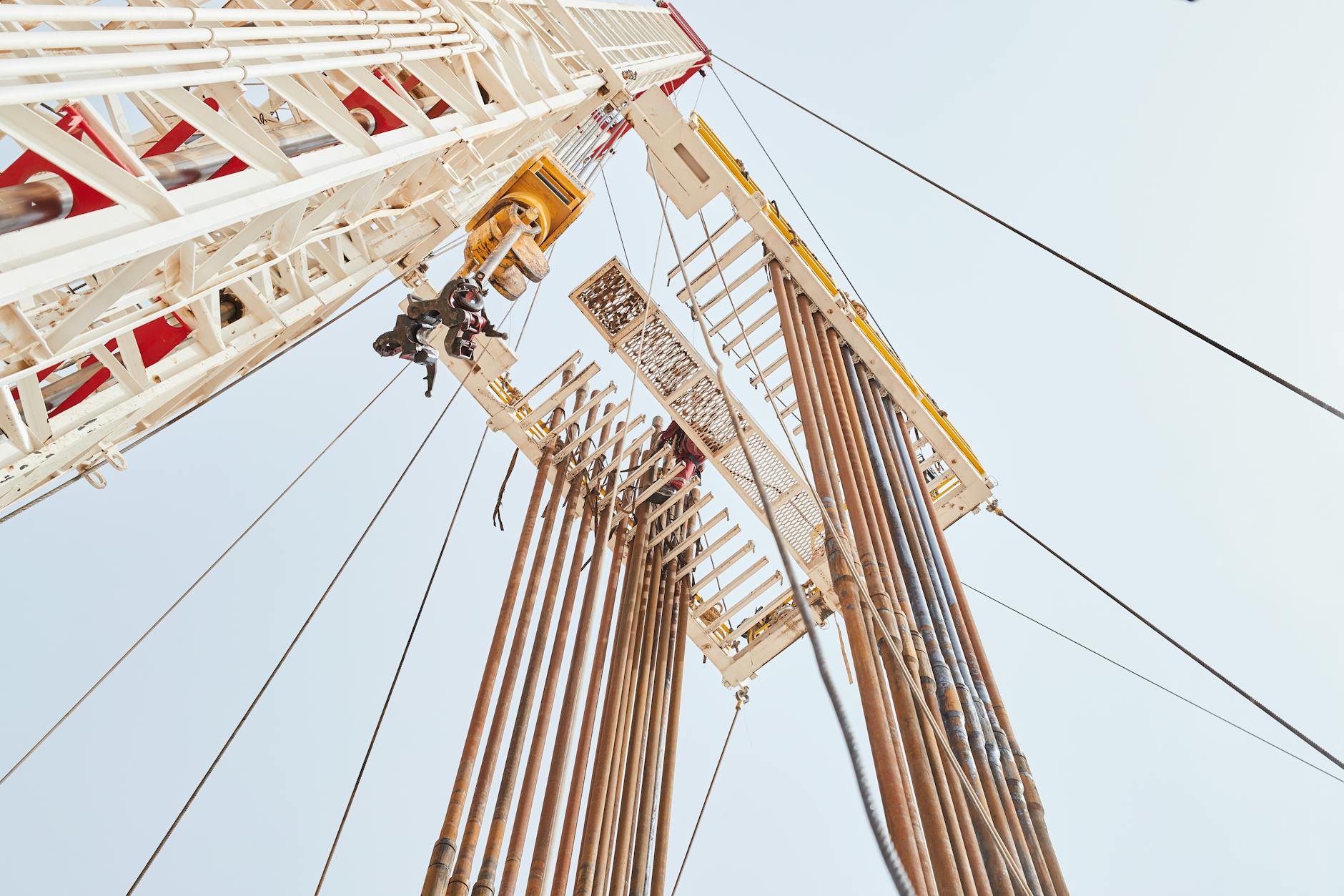 Middle East Oil Squeeze Means Higher Prices at Your Pump