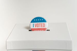 in symbolic vote — Photo by Sora Shimazaki on Pexels